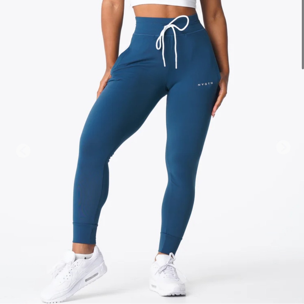 Soft stretchy joggers “great condition”